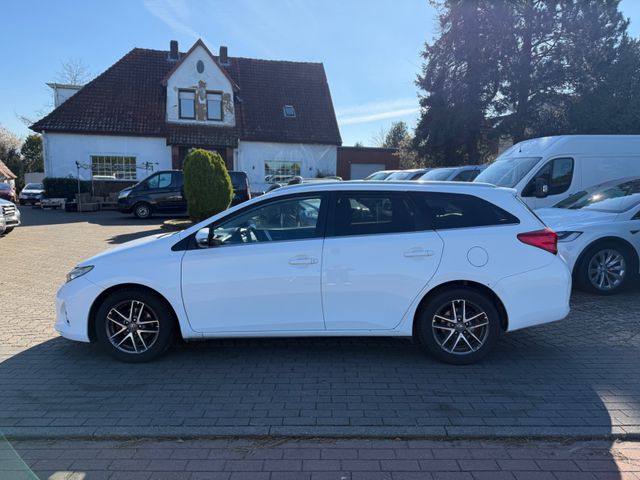 Toyota Auris Touring 1.4 D-4D*SportsEdition*2.Hd*Xenon*