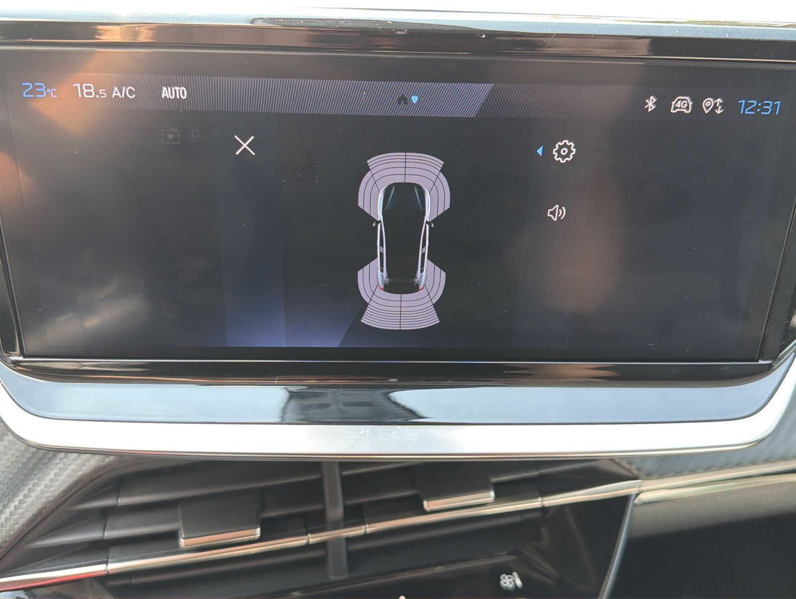 Fahrzeugabbildung Peugeot 208 101 Allure - Tempomat