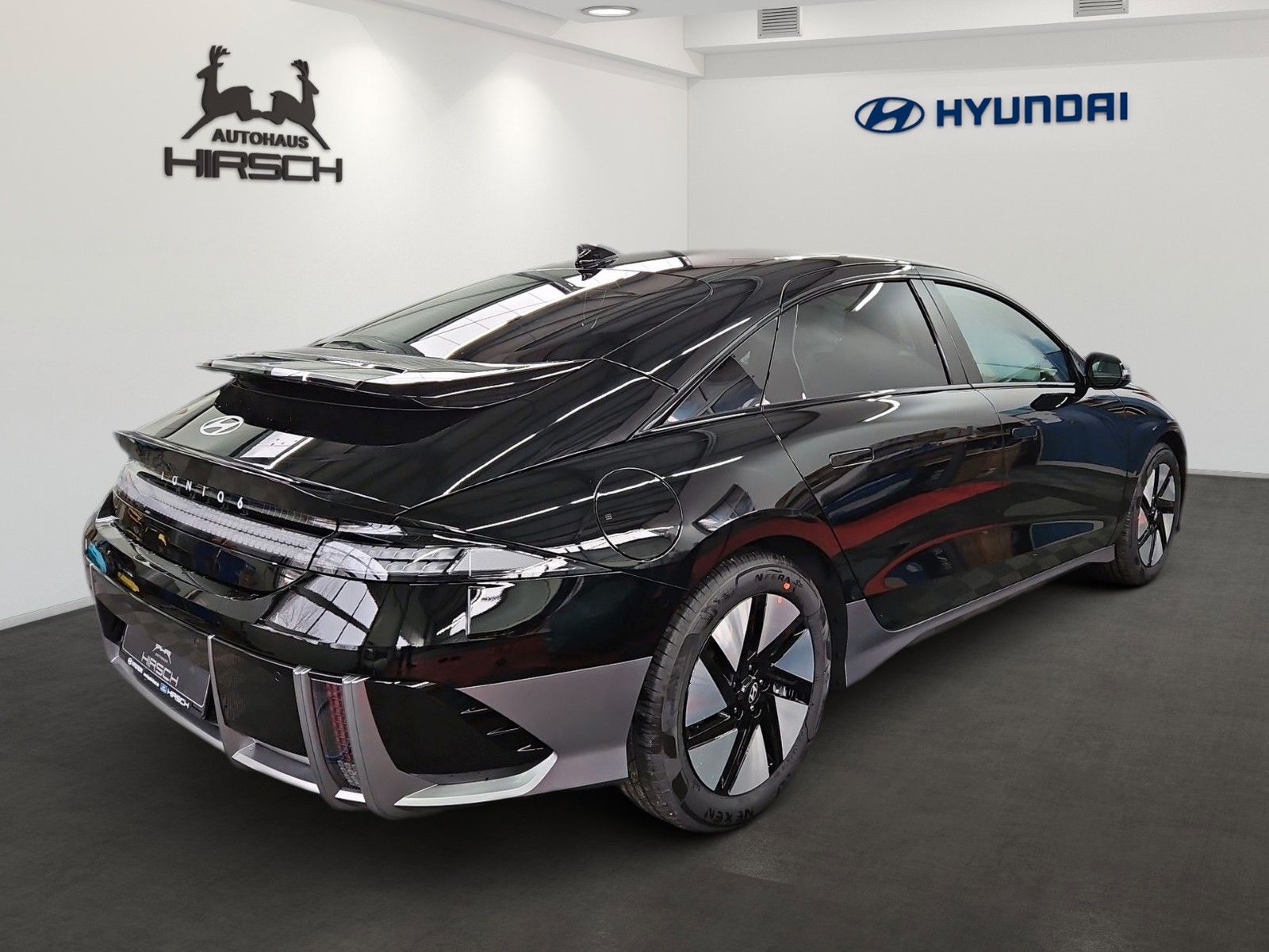 Fahrzeugabbildung Hyundai IONIQ 6 2WD 77,4kWh 229PS TECHNIQ MATRIX LED