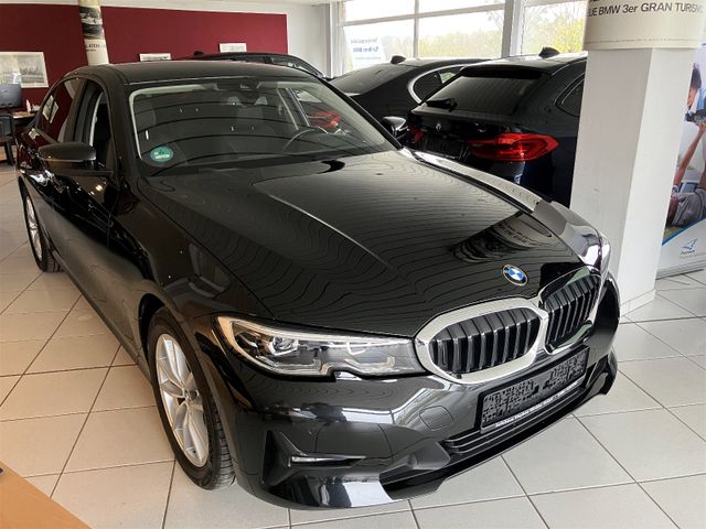 BMW 318dA M-MFL/DAB/AppleCar/Headup/LiveCockpit+