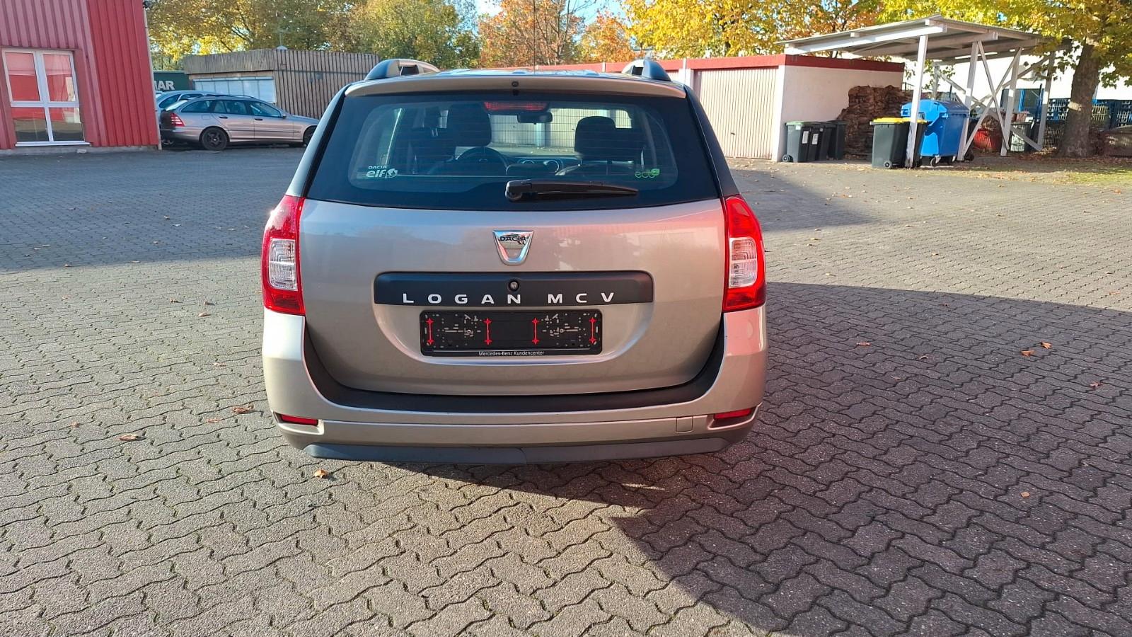Dacia Logan 2015 — двигун 898 cm³, 90 HP (66kW)