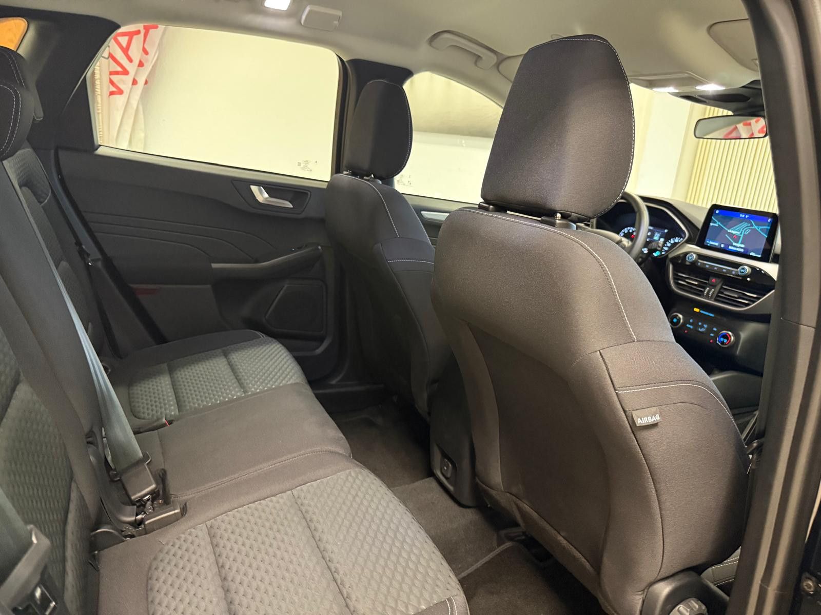 Fahrzeugabbildung Ford Kuga Cool & Connect / 1. HAND / NUR 27TKM