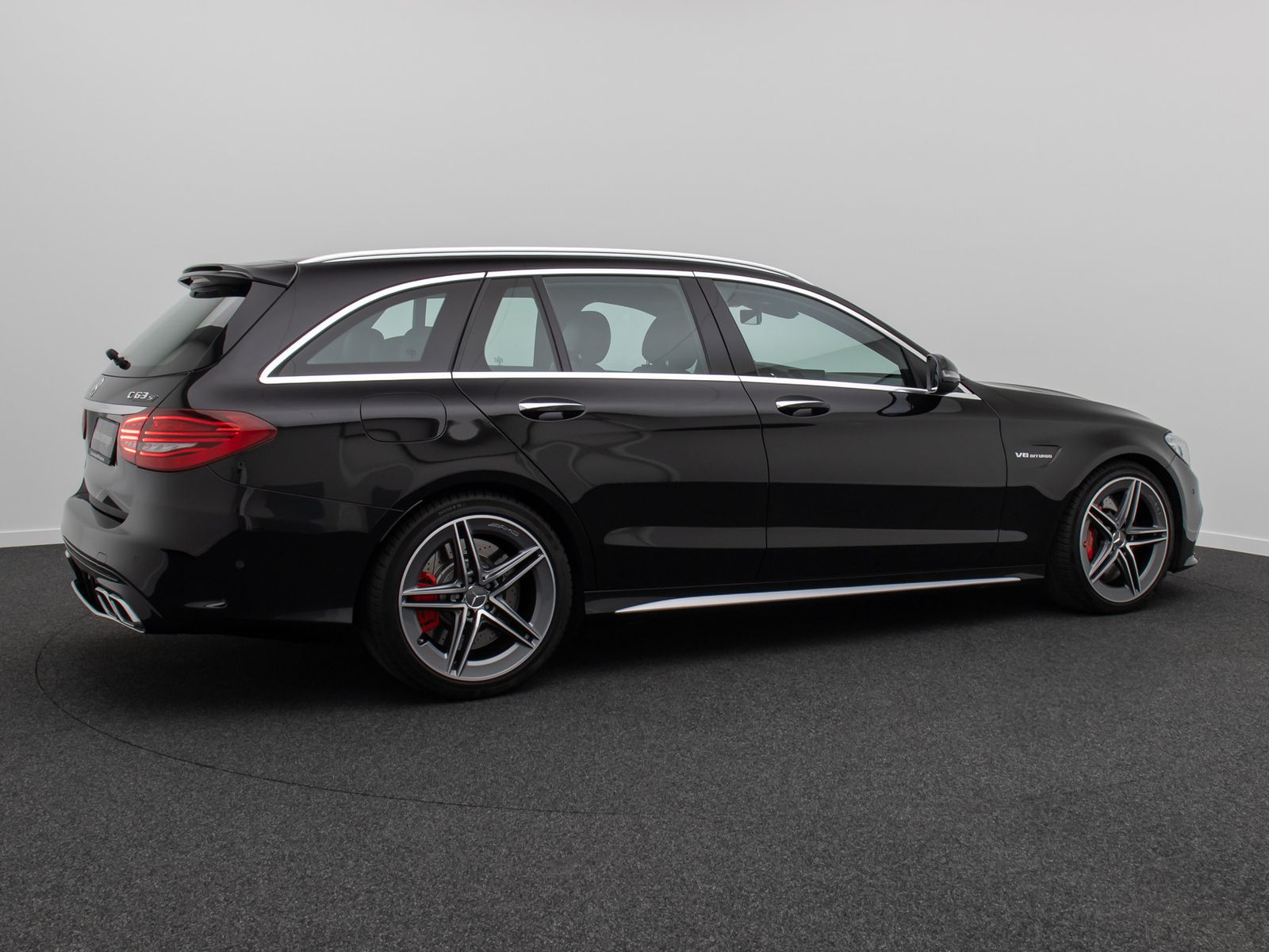 Fahrzeugabbildung Mercedes-Benz C 63 AMG Panorama DAB Burmester Komfort Voll