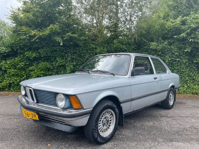 BMW 316 E21 1.8 1982 Silber Grau Oldtimer 3er Reihe