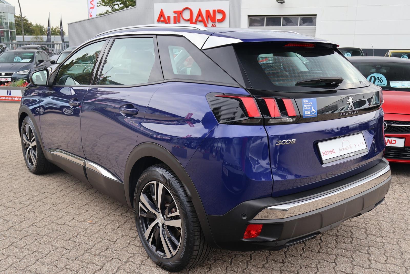 Peugeot 3008 1.2 12V Behindertenumbau Navi 360° Panorama