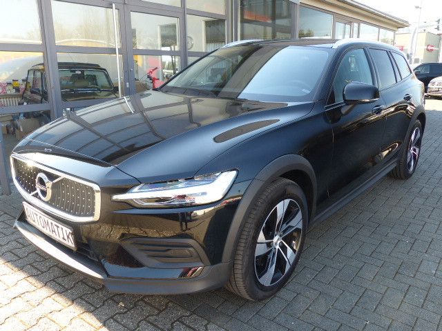 Volvo V60 Cross Country Pro B4 AWD Aut.EU6d*LEDER*NAVI