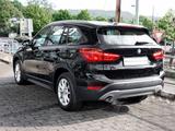 BMW X1 xDrive20i Automatik, Navigation, Sitzheizung, - BMW X1: Schwarz