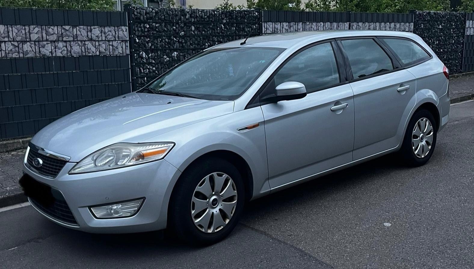 Ford Mondeo 2009 — rear view