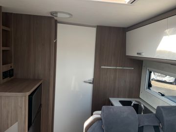 Carado T 447 Edition AUTOMATIK OHNE Hubbett  XENON NAVI