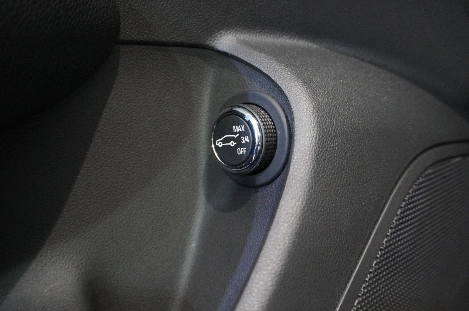 Fahrzeugabbildung Opel Insignia B ST 2.0D ELEGANCE NAVI/LED/KAMERA/DAB+