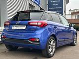 Hyundai i20 1,0 AT NAVI/CAM/PDC V-H/CLIMAA/4SEASON/GARA. - Hyundai i20 in Ludwigshafen