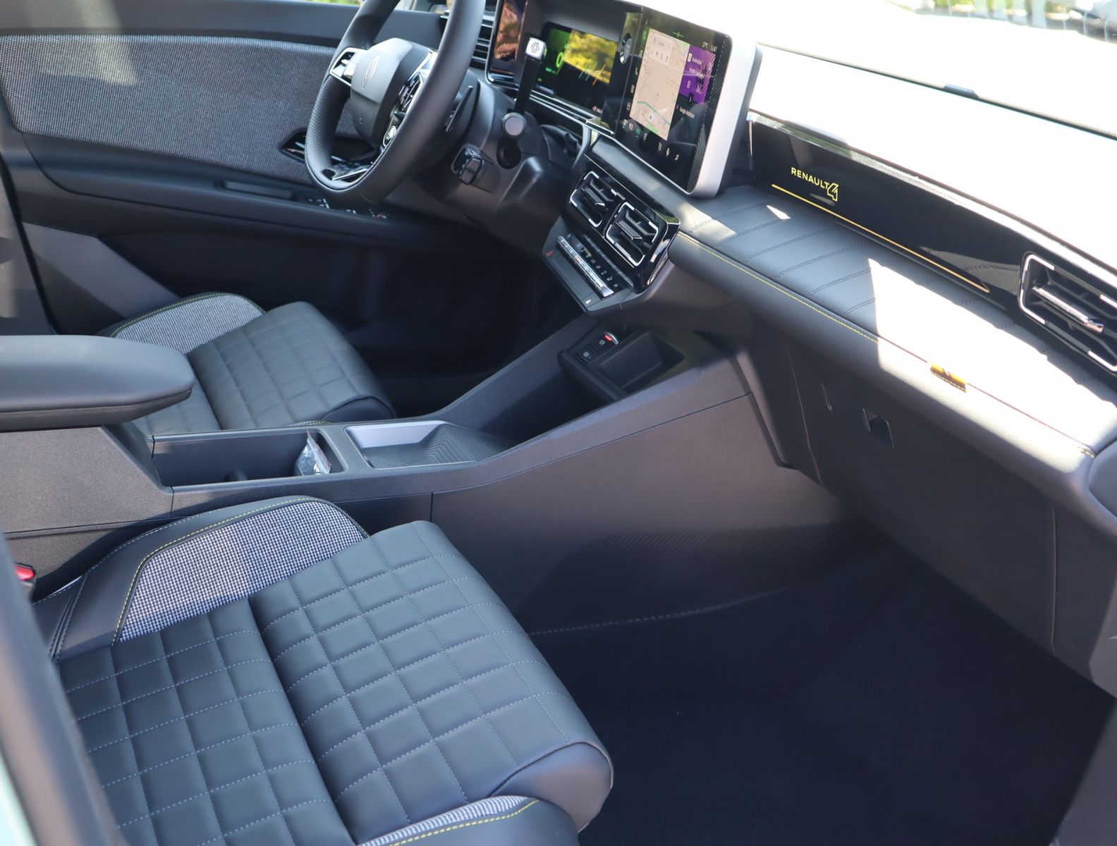 Renault R 4 - Bild 19