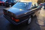 Mercedes-Benz 190 - Mercedes-Benz 190 mit Diesel-Antrieb