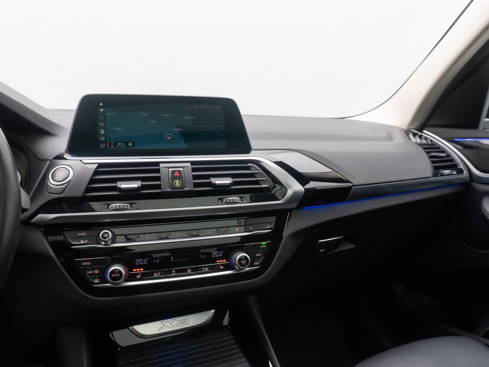 Fahrzeugabbildung BMW X3 xD20d xLine Panorama Sport Individual 18Zoll