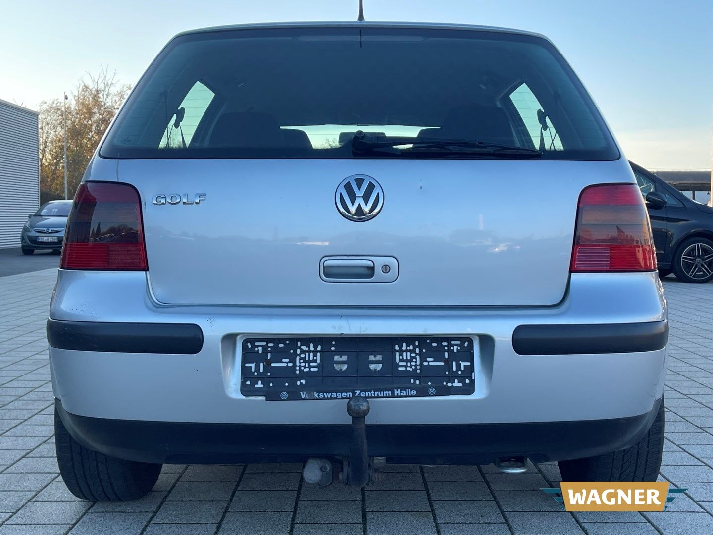Fahrzeugabbildung Volkswagen Golf IV Edition Klima Servo TÜV 02/2027