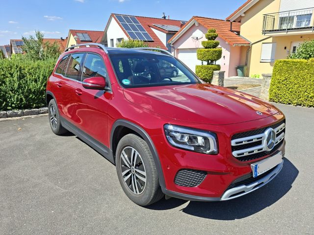 MERCEDES-BENZ GLB 200 d DCT