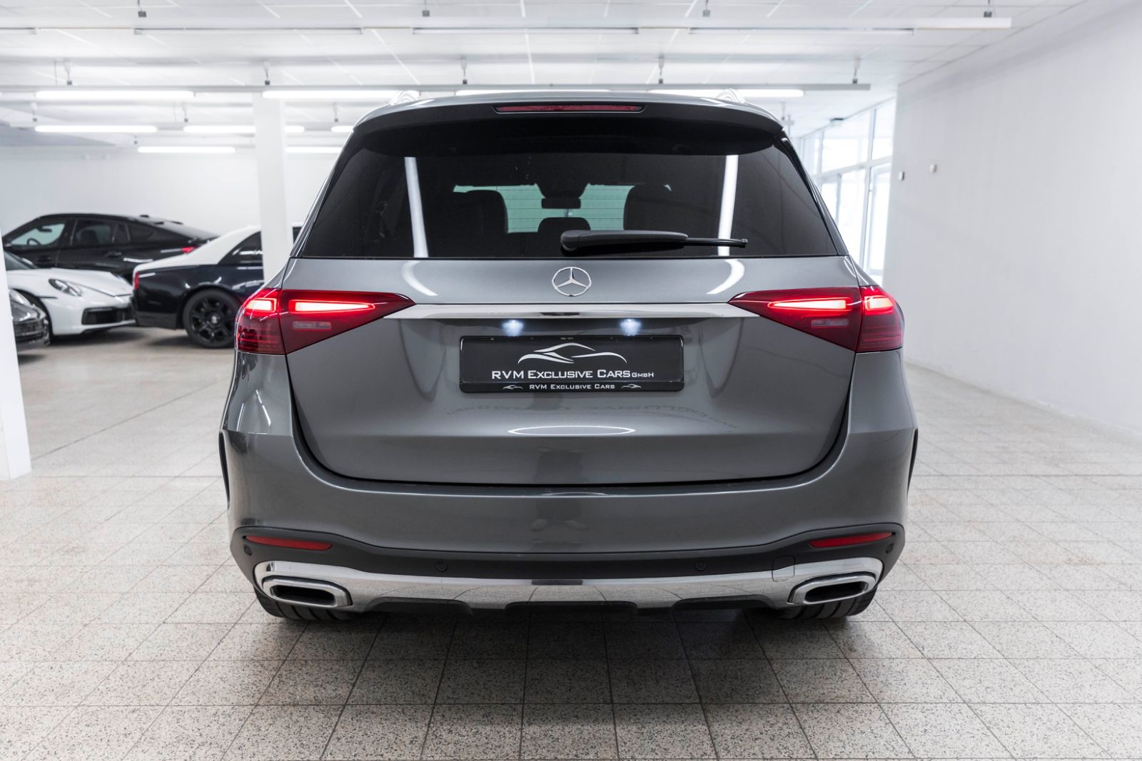 Fahrzeugabbildung Mercedes-Benz GLE 350de 4Matic AMG 3D KAM BURMESTER ACC LUFT
