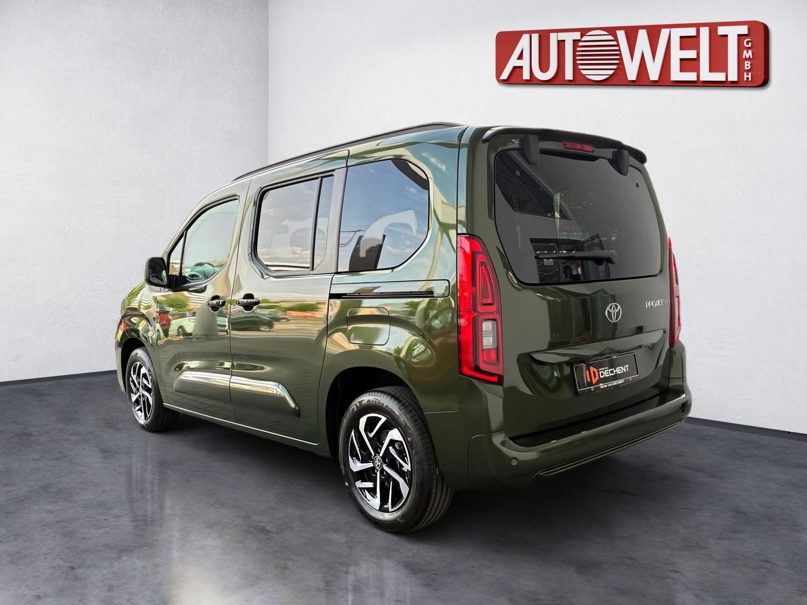 Fahrzeugabbildung Toyota Proace City Verso 1.2 L1 Teamplayer Kamera,LED