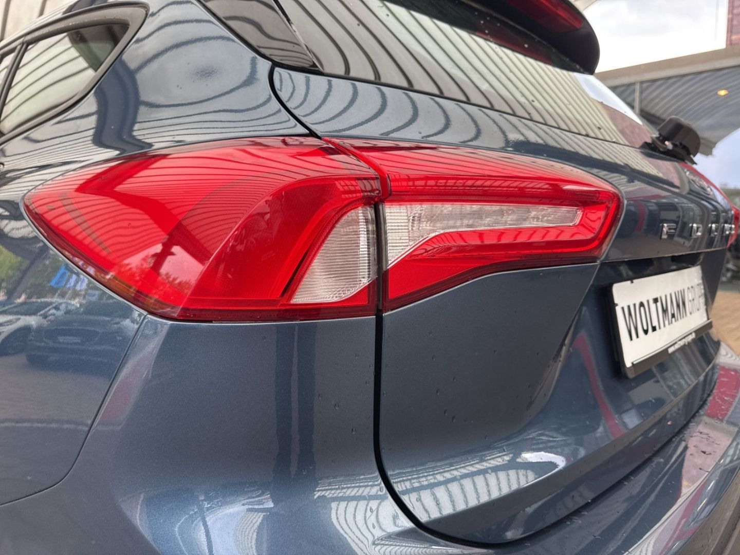 Fahrzeugabbildung Ford Focus Turnier Active Kamera LED NAVI DAB Winterp