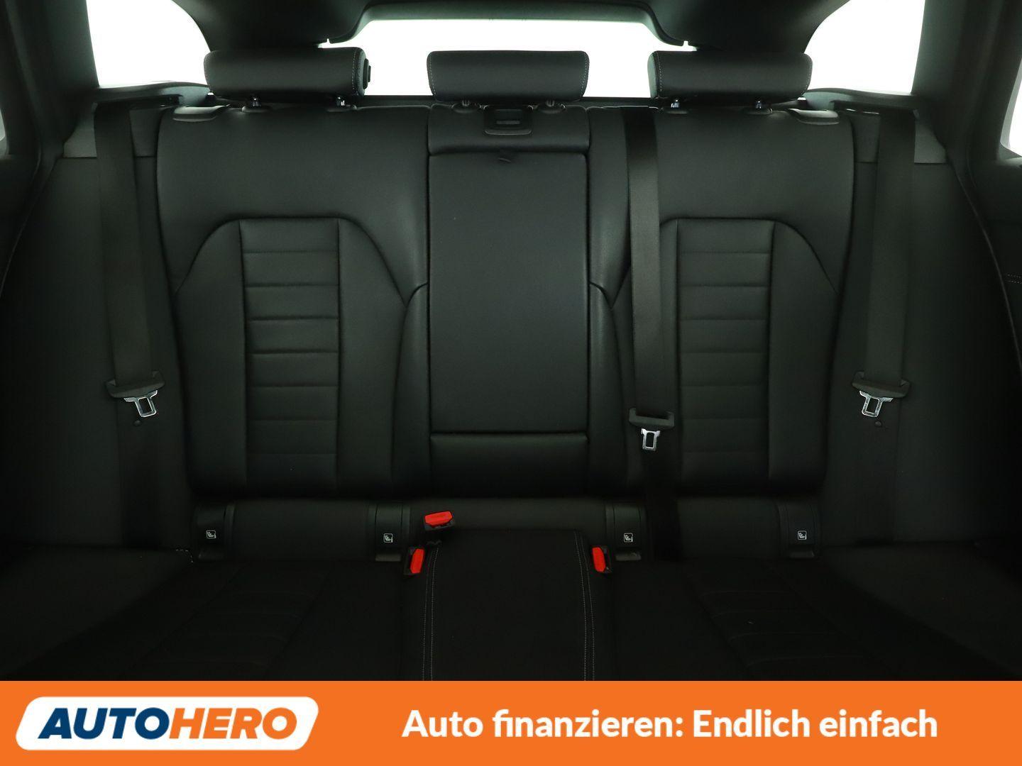 BMW 320i M Sport Aut.*NAVI*LASER*PANO*CAM*PDC*SHZ*