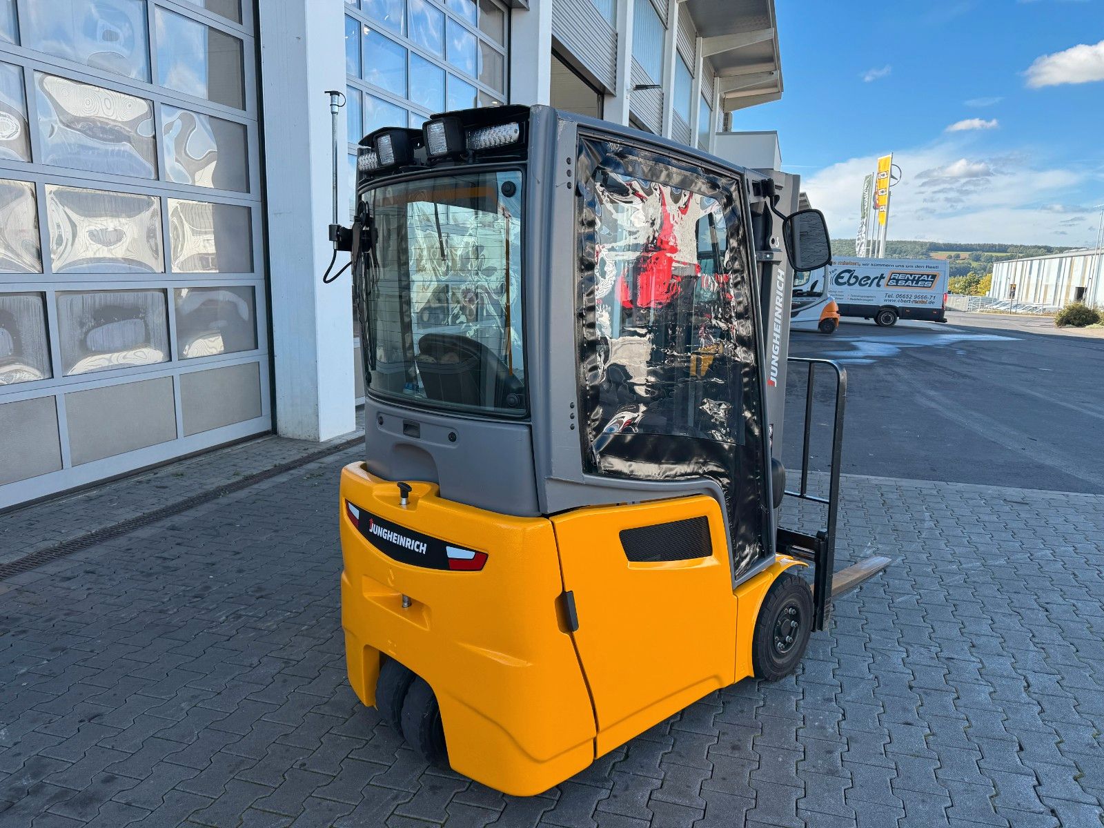 Fahrzeugabbildung Jungheinrich EFG 215 / Triplex: 4.25m! / SS / nur 2.865h!