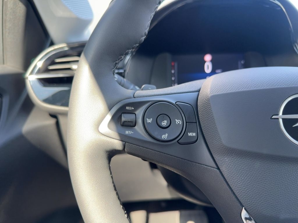 Fahrzeugabbildung Opel Corsa AUTOMATIK  SITZH.  RÜCKFAHRKAMERA
