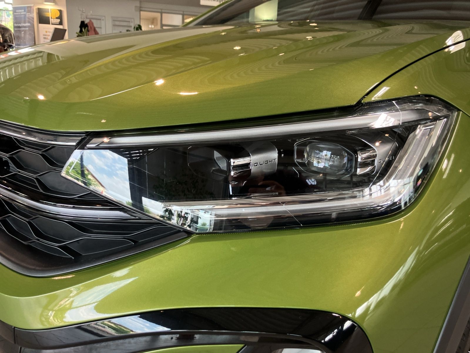 Fahrzeugabbildung Volkswagen Taigo R-Line Black-Style RearView