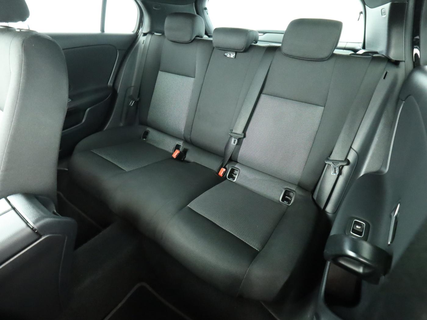 Mercedes-Benz A-Class d *LED High Performance*Park-Paket*Kamera*, миниатюра 18