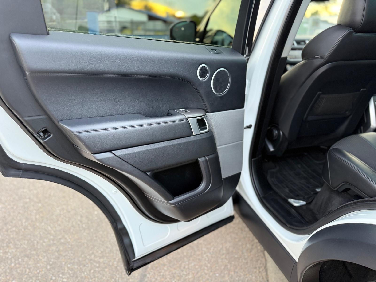 Land Rover Range Rover Sport S 3.0 TDV6  Elegant weiß