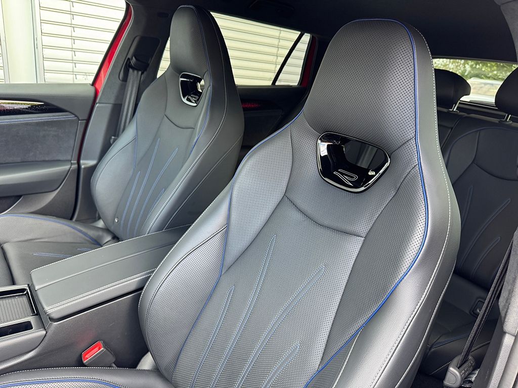 Passat Variant 2.0 TDI R-LINE SIGNATURE *AHK*