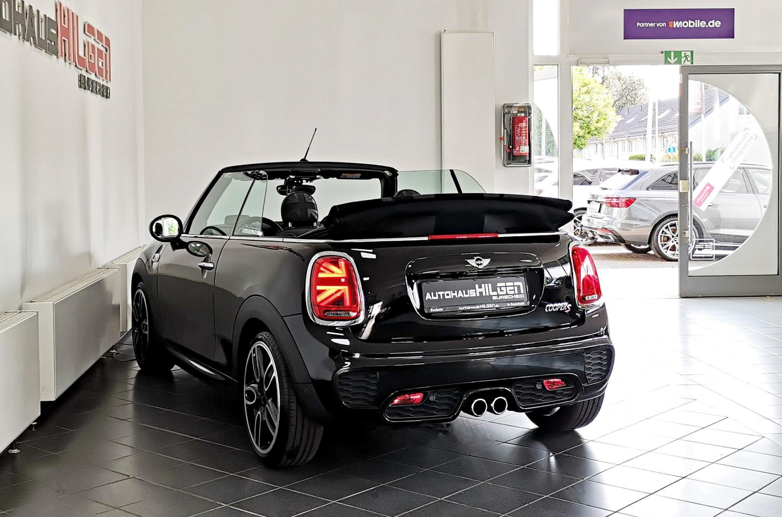 MINI Cooper S Cabrio JCW Aut.*R.Kam*HeadUp*Navi*H&K