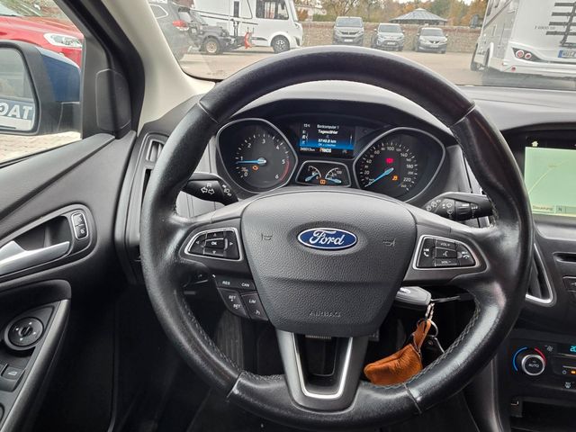 Ford Focus Tunier Buisness Automatik  TÜV 01.27