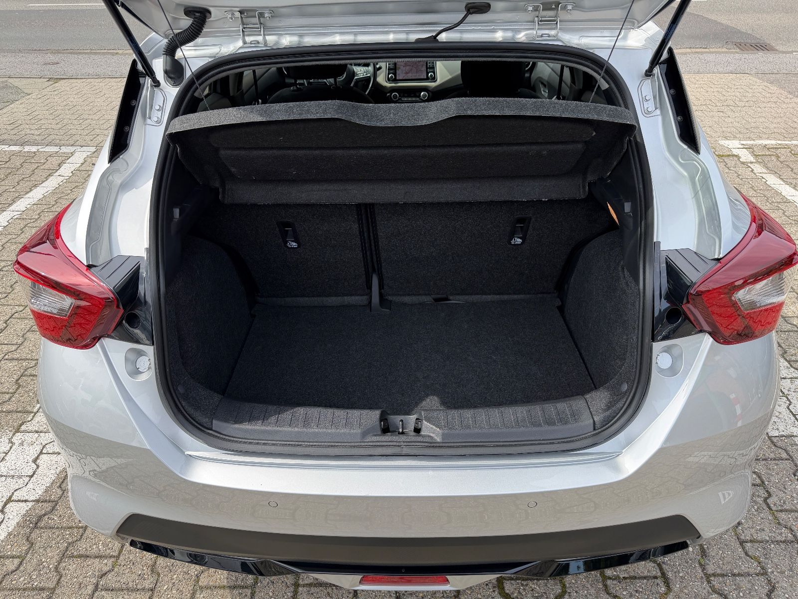 Fahrzeugabbildung Nissan Micra N-Design NAVI KAMERA SPUR ASSIST SITZHEIZ.