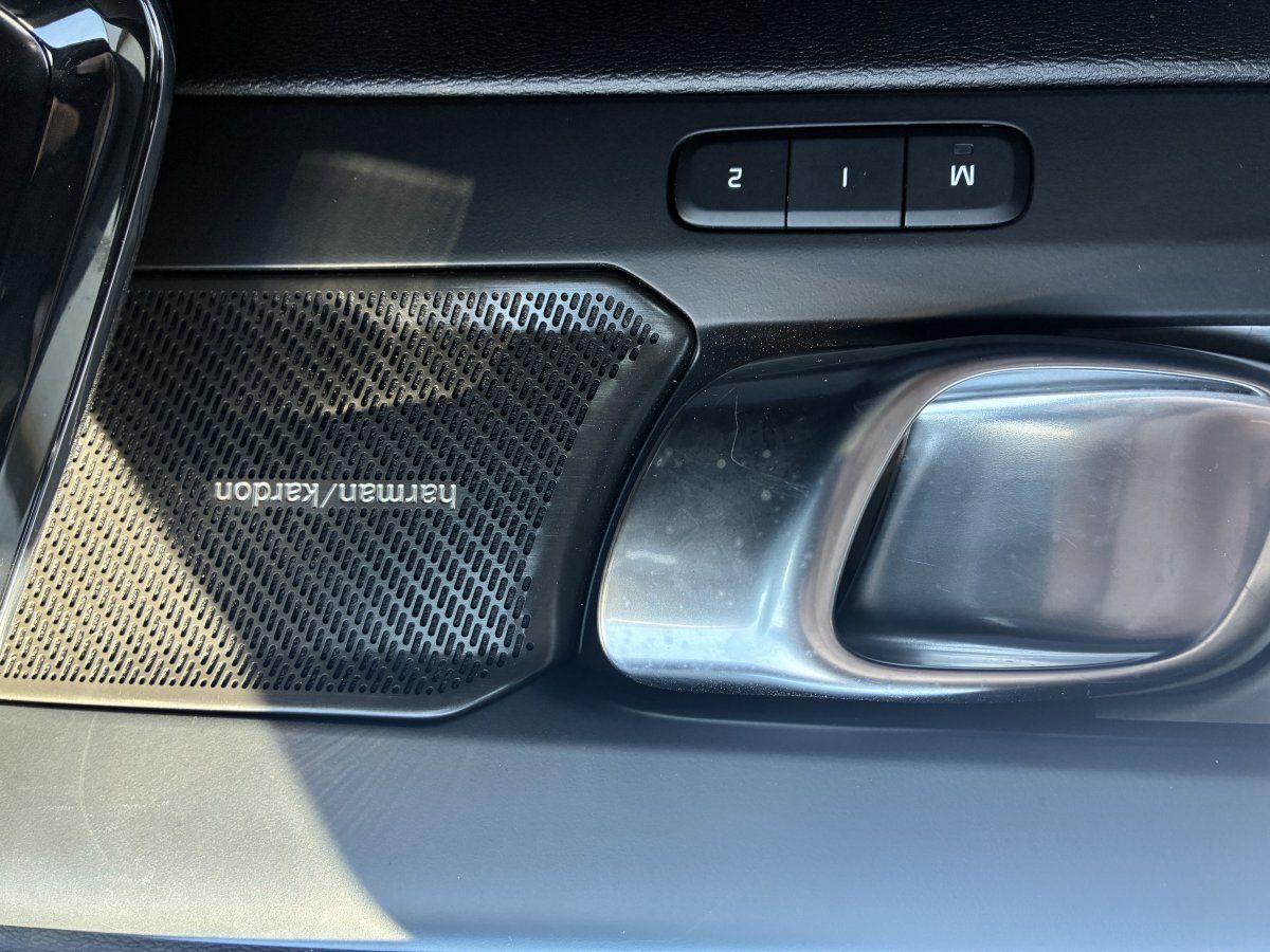 Volvo XC40 B4 Plus Black Edition Standheizung 360° foto 10