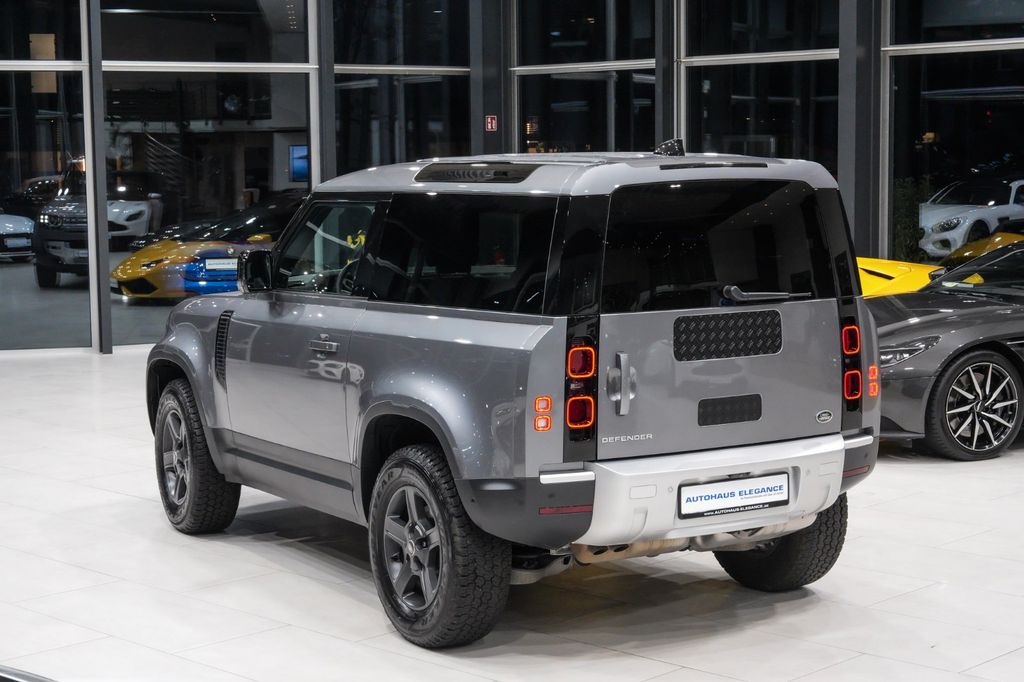 LAND-ROVER Defender 2023