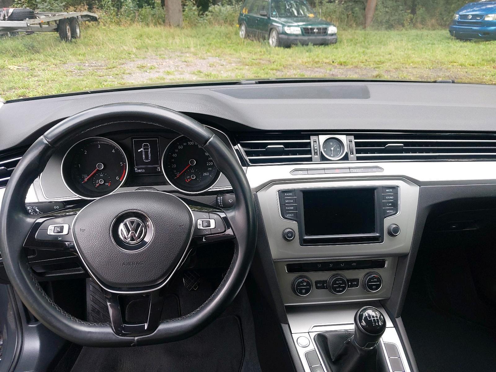 Volkswagen Passat 2015 — photo 9