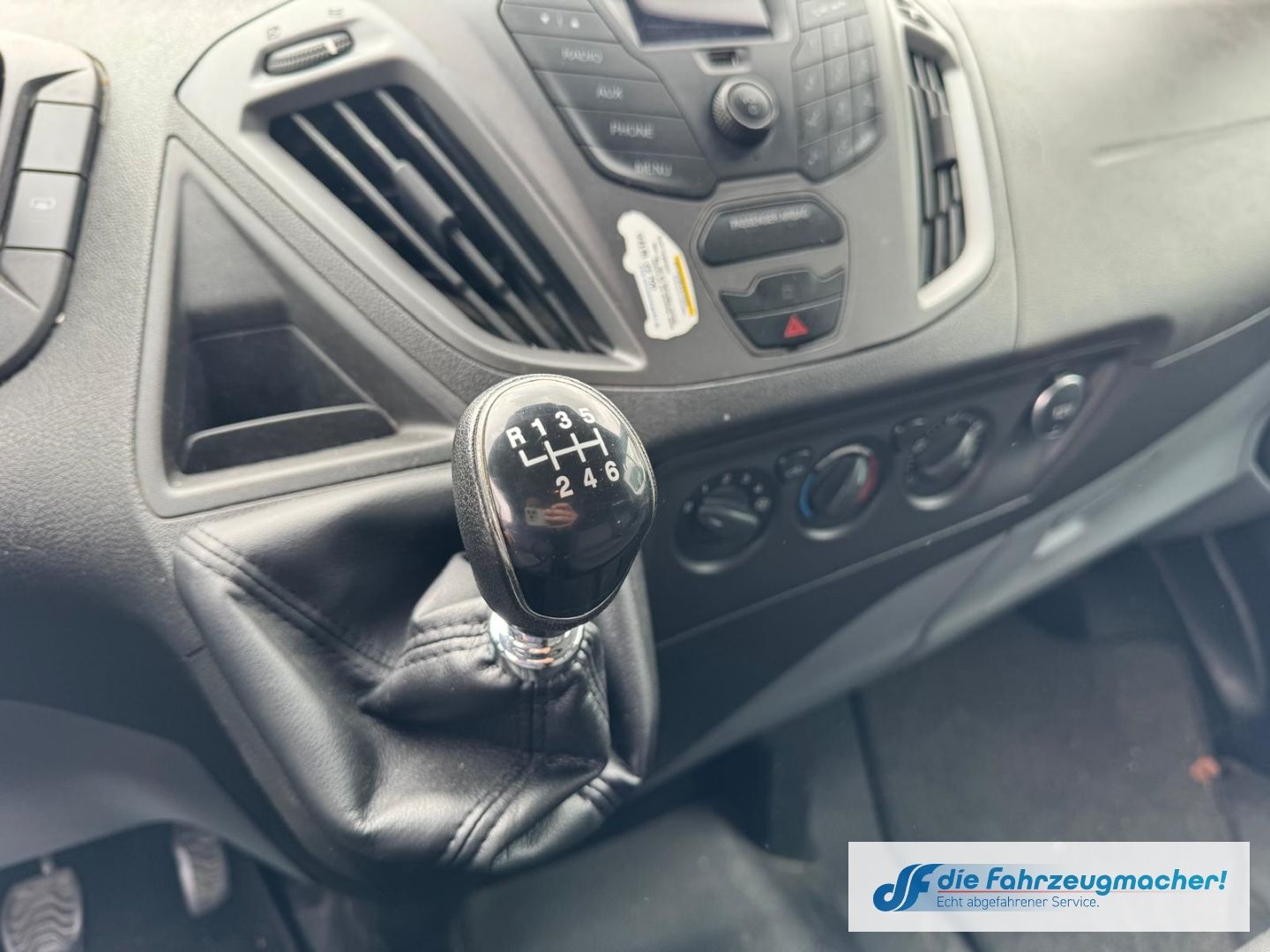 Fahrzeugabbildung Ford Transit Custom Tourneo 300 L1 *TURBOSCHADEN*2352
