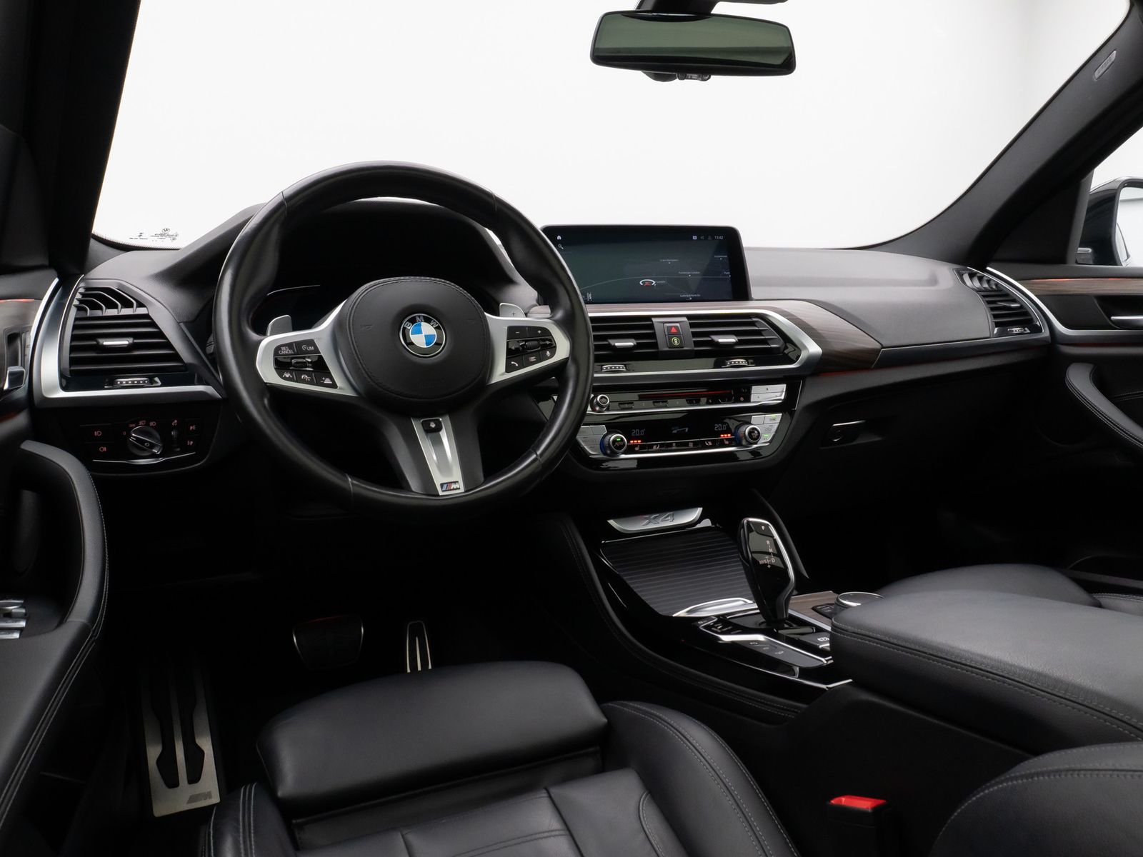 Fahrzeugabbildung BMW X4 xD20d M Sport X Panoram 360°HUD Komfort Alarm