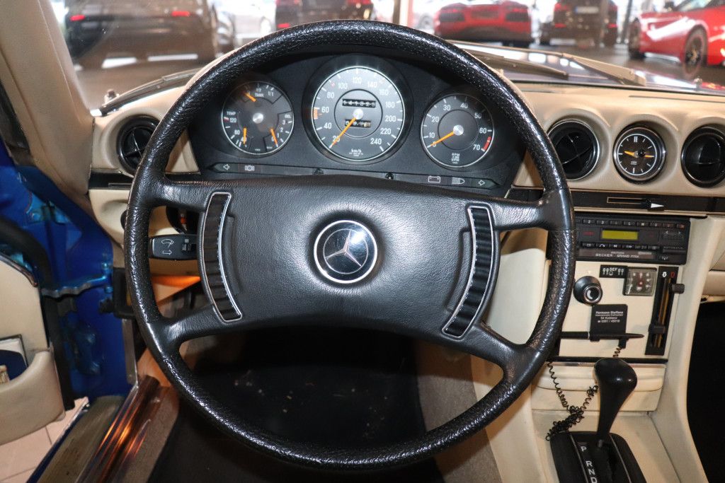Fahrzeugabbildung Mercedes-Benz 350 SLC Aut. H Kennzeichen
