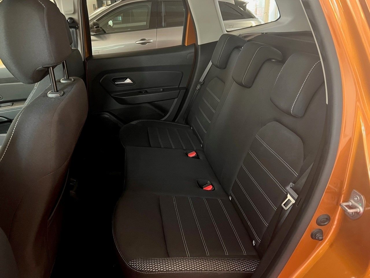 Fahrzeugabbildung Dacia Duster Adventure TCe 150 Navi Kamera