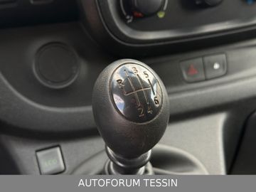 Renault Trafic - 12
