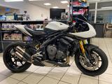 Triumph Speed Triple 1200 RR - aus 1. Hand & Zubehör - TRIUMPH RR TRIPLE 1200 SPEED