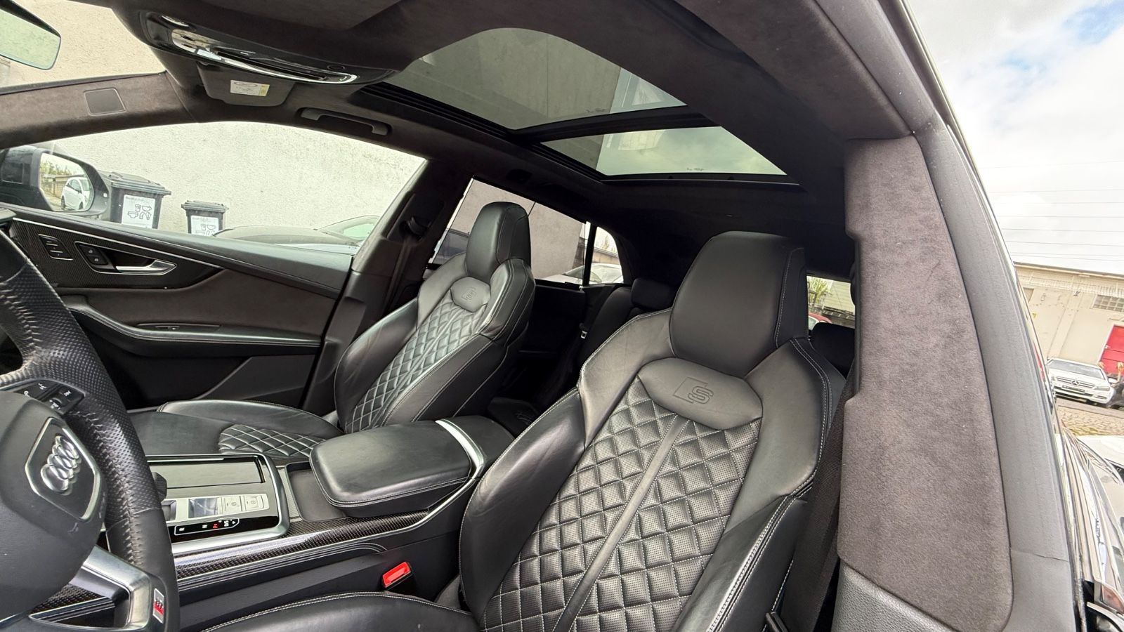 Fahrzeugabbildung Audi SQ8 4.0 TDI quattro