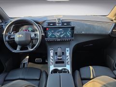 Fahrzeugabbildung DS Automobiles DS 7 Crossback 1.6 E-Tense 300 4x4 Rivoli
