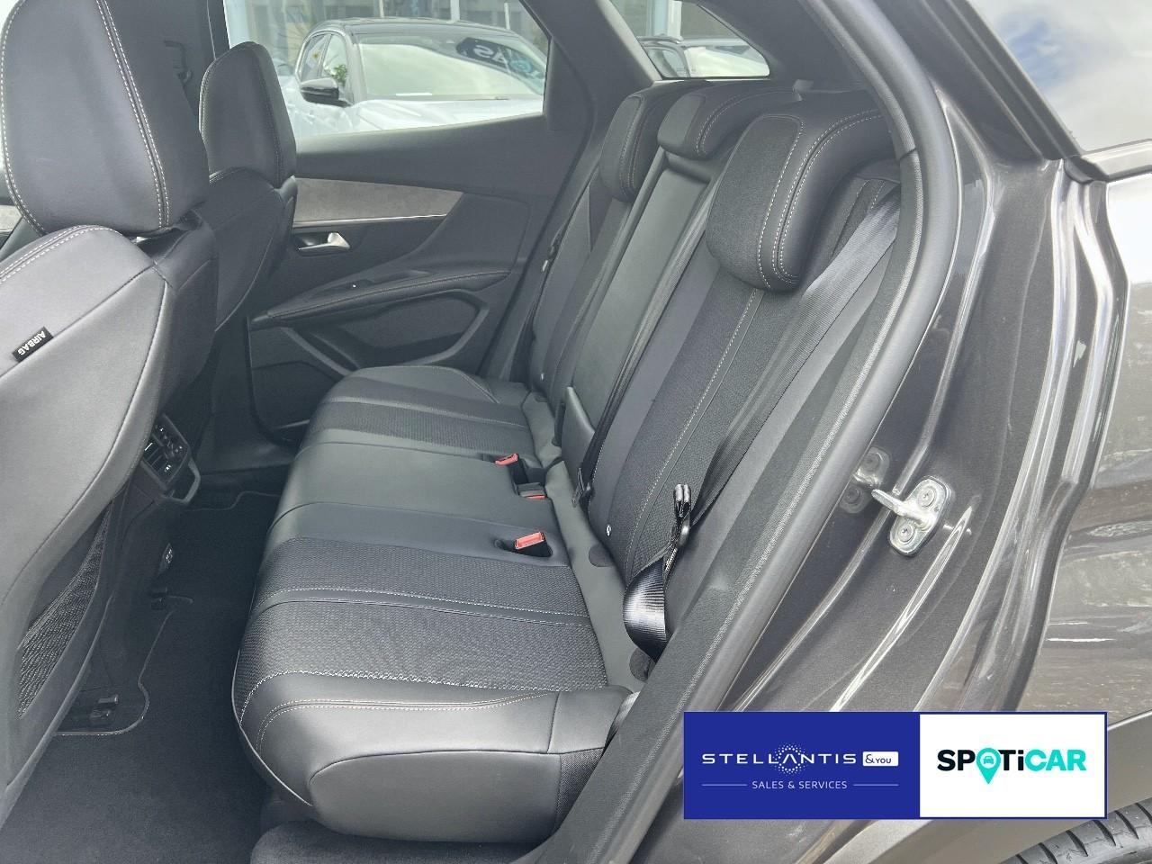 Peugeot 3008 GT PT 130 EAT8 Pano Sitzheiz Kamera CarPlay