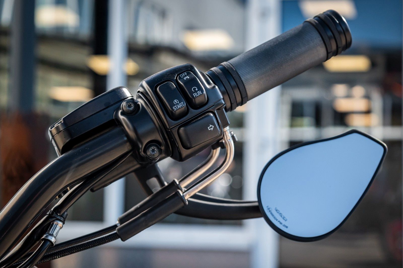 Fahrzeugabbildung Harley-Davidson VRSCDX Night Rod Special- Airride - Remus -