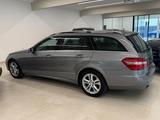 Mercedes-Benz E 300 T CDI Avantgarde NAVI XENON SSD 1HAND AHK - Mercedes-Benz E 300: Cdi