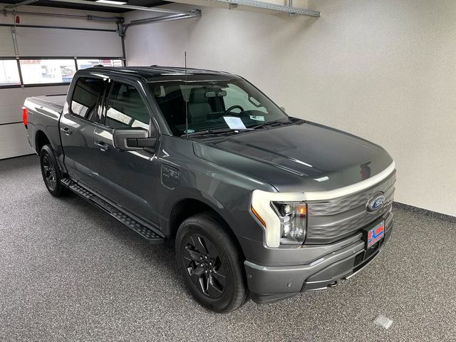 Fahrzeugabbildung Ford F ORD F 160 LIGHTNING LARIAT 4x4 CO-PILOT 360