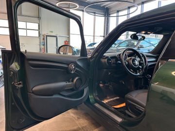 MINI COOPER D 5-trg. *2. Hand*Klima*SHZ*Navi*PDC*BT*