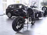 BMW F 900 R TRIPLE BLACK - BMW F